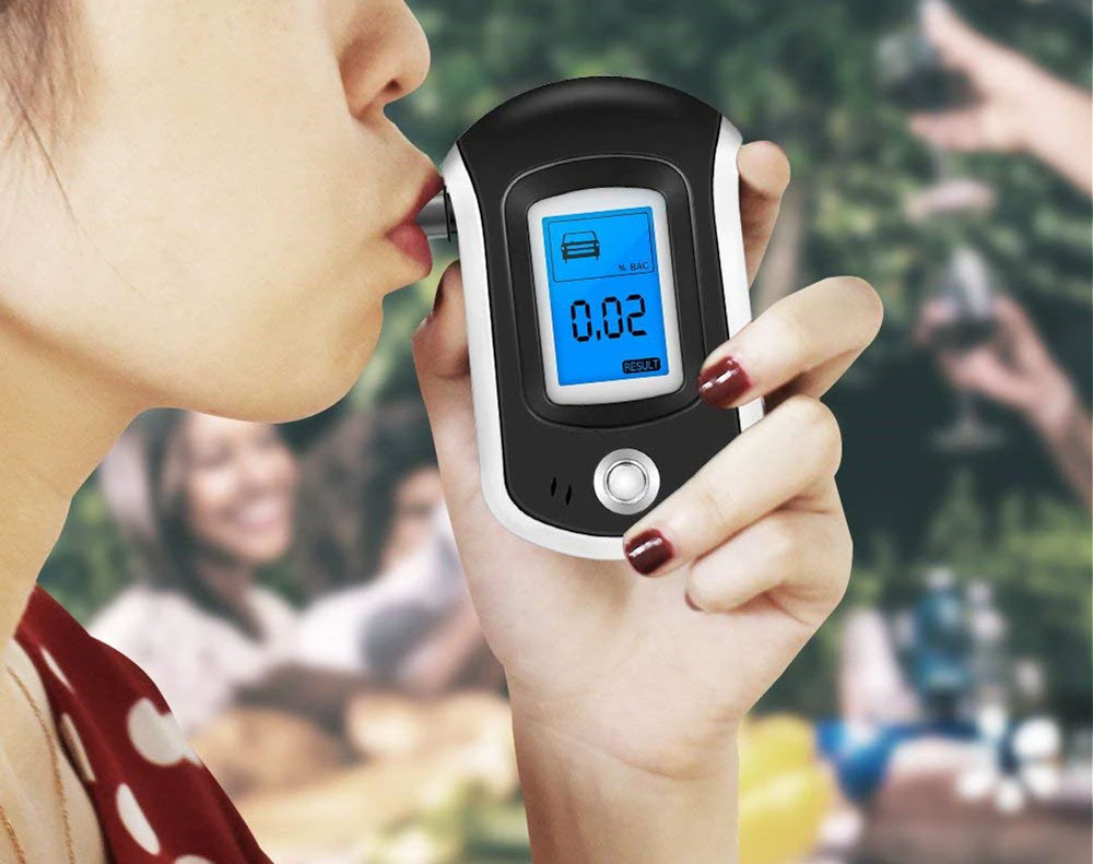 DIGITAL BREATHALYZER TESETER