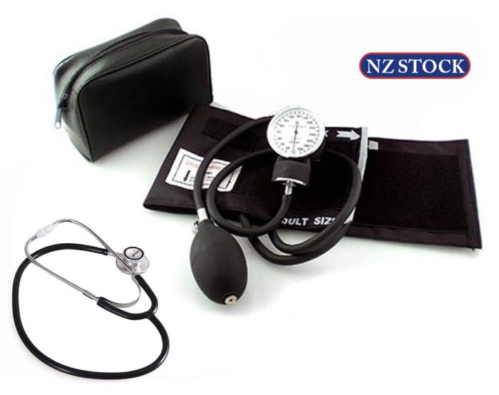 BLOOD PRESSURE MONITOR WITH STETHOSCOPE